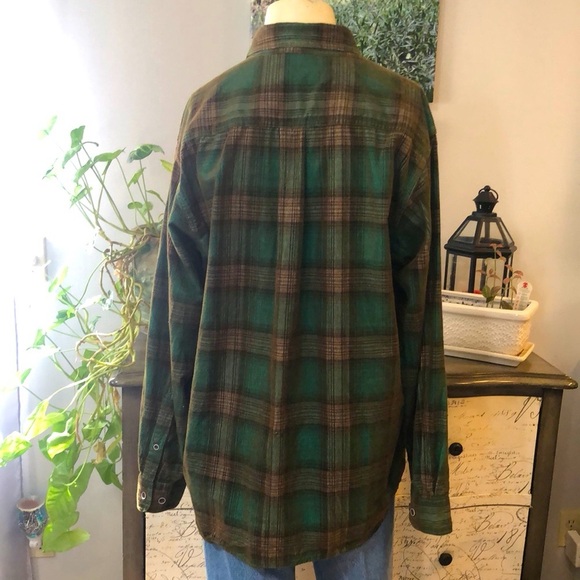CLEAR WATER OUTFITTERS MENS LONG SLEEVE CORDUROY BUTTON DOWN PLAID SHIRT SIZE L - Picture 6 of 11